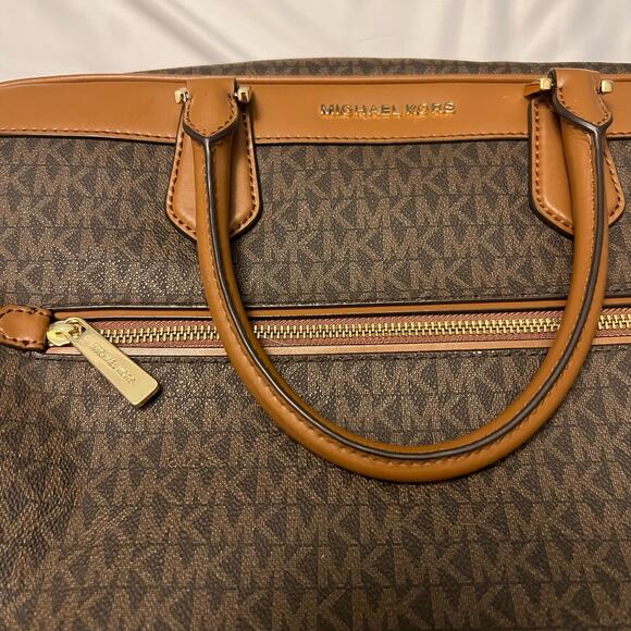 Michael Kors Women's LG Weekender Overnight travel oversize Bag - Picture 7 of 7